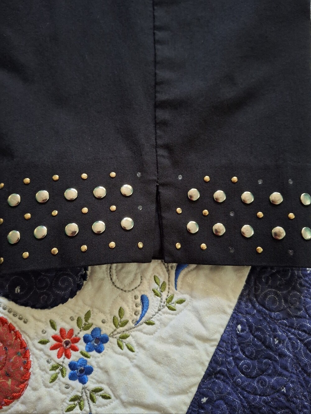 ZAC & RACHEL WOMENS SZ 16 BLACK PULL ON CAPRIS W METAL STUDDS ON HEM LINE PRE- - Picture 4 of 10
